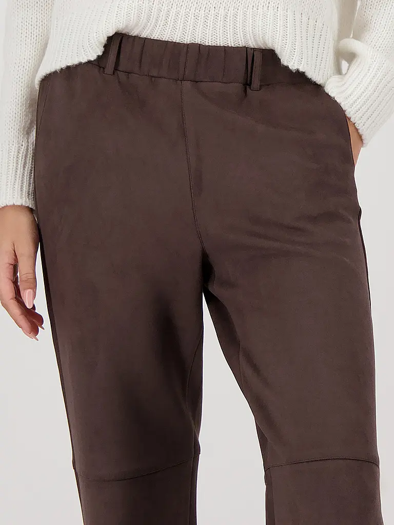 MONARI | Nom du produit: Pantalon business
Marque: MONARI
Couleur: marron
Catégories: Mode,Femme

Matière: Polyester / Polyamide,Stretch | Marron