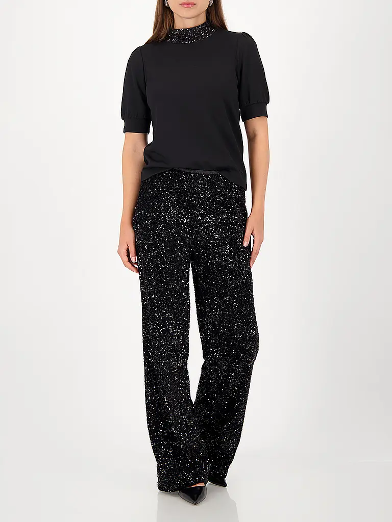 MONARI | Nom du produit: T-Shirt | Noir