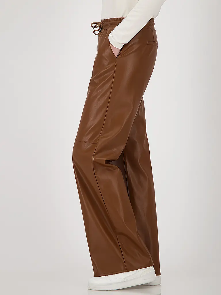 MONARI | Pantalon aspect cuir |