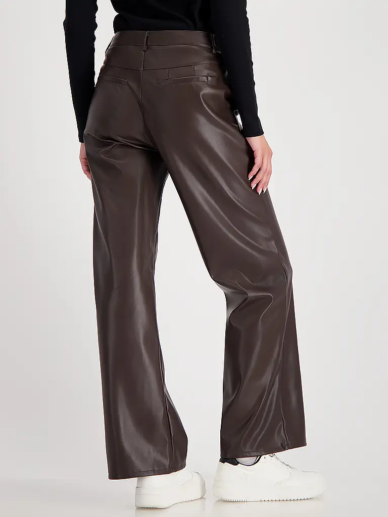 MONARI | Pantalon large aspect cuir | 