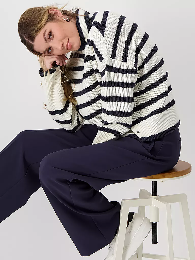 MONARI | Pull à col roulé | Crème