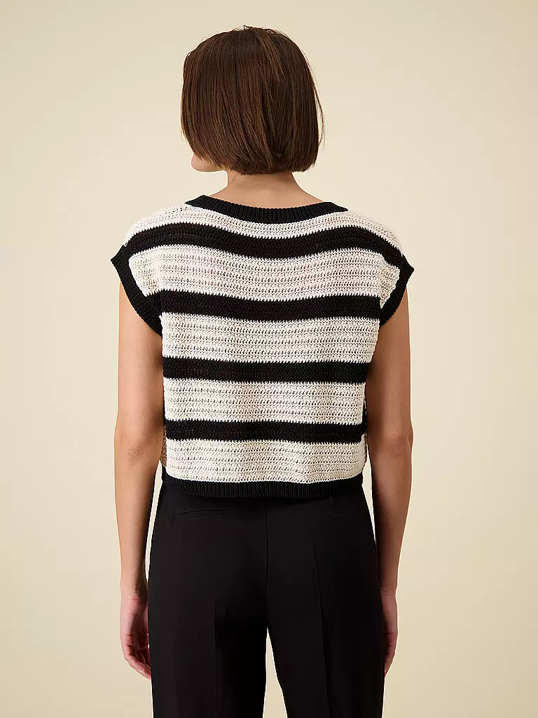 MONARI | Pull | 