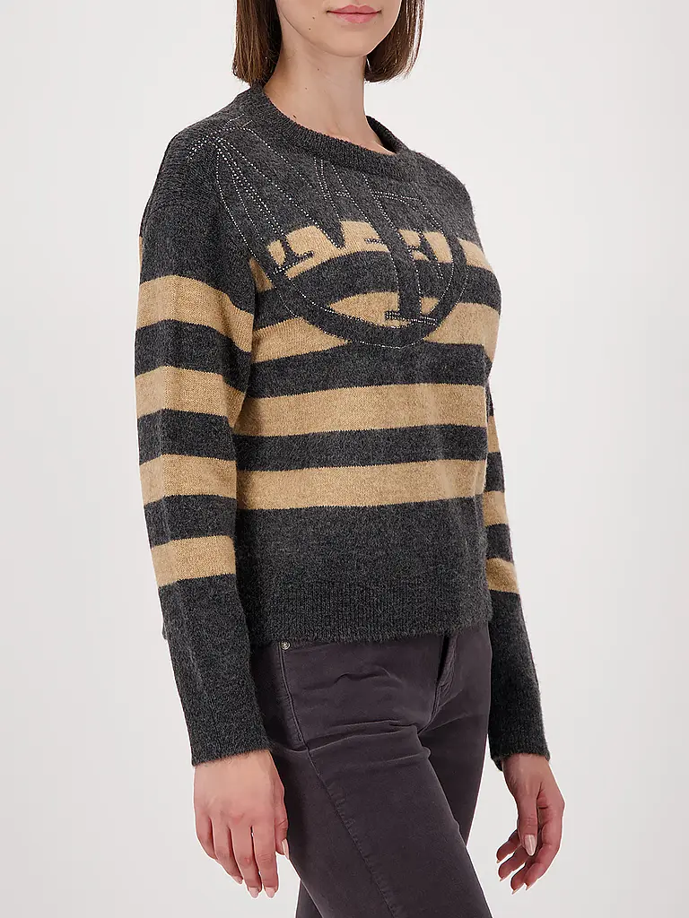 MONARI | Pull | 
