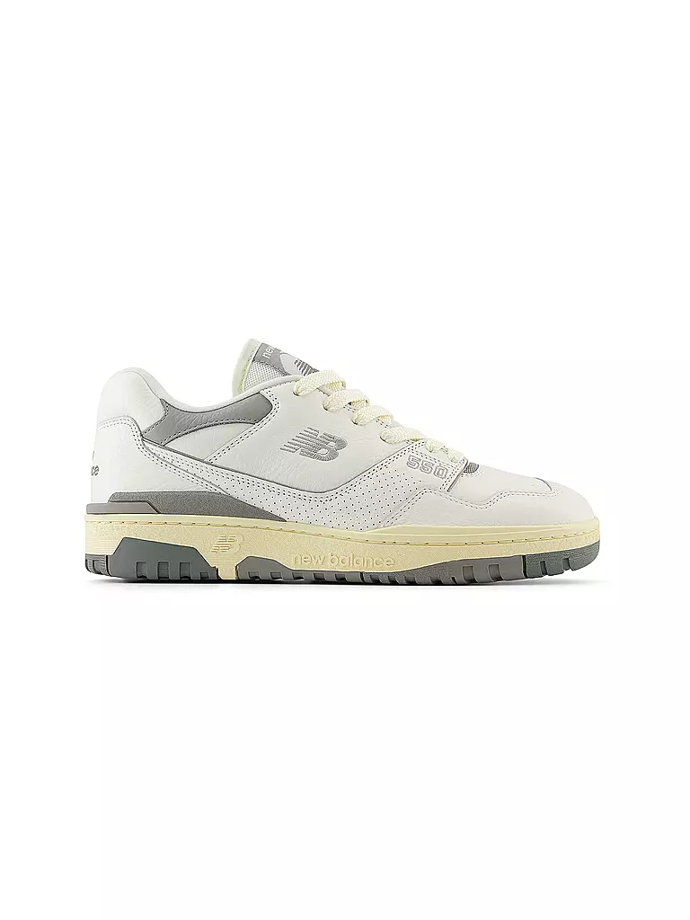 NEW BALANCE | Sneaker BB550
Marque : NEW BALANCE
Couleur : gris
Catégories : Mode, Homme

Matériau : Cuir, Textile
Motif : Logo
Style : Young Fashion, Casual
Hauteur du talon : Talon plat | Gris