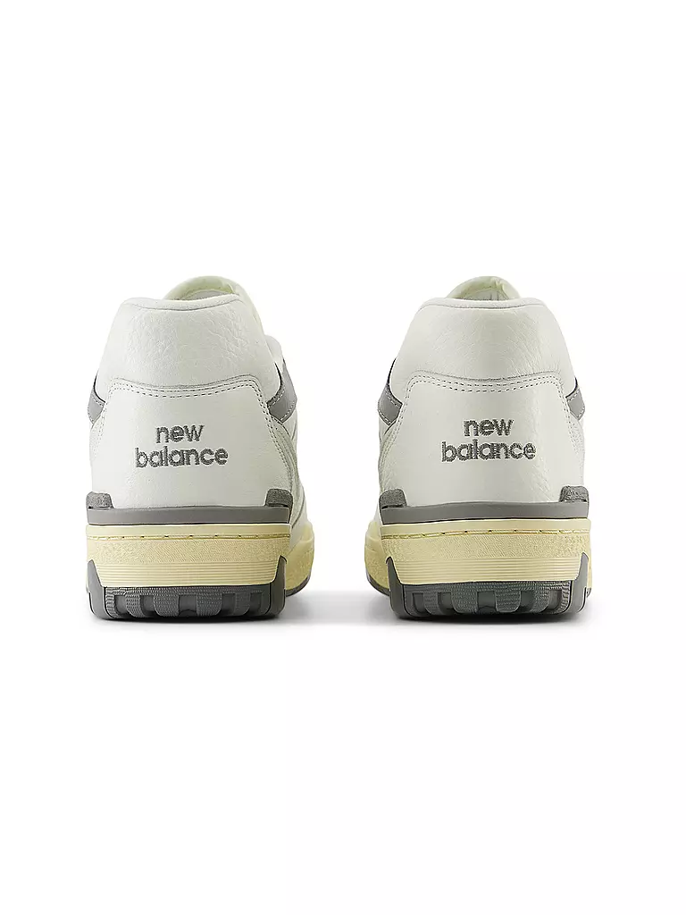 NEW BALANCE | Sneaker BB550
Marque : NEW BALANCE
Couleur : gris
Catégories : Mode, Homme

Matériau : Cuir, Textile
Motif : Logo
Style : Young Fashion, Casual
Hauteur du talon : Talon plat | 