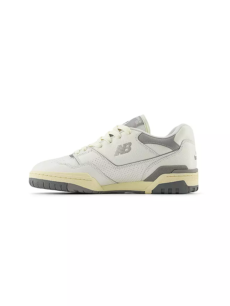 NEW BALANCE | Sneaker BB550
Marque : NEW BALANCE
Couleur : gris
Catégories : Mode, Homme

Matériau : Cuir, Textile
Motif : Logo
Style : Young Fashion, Casual
Hauteur du talon : Talon plat | 