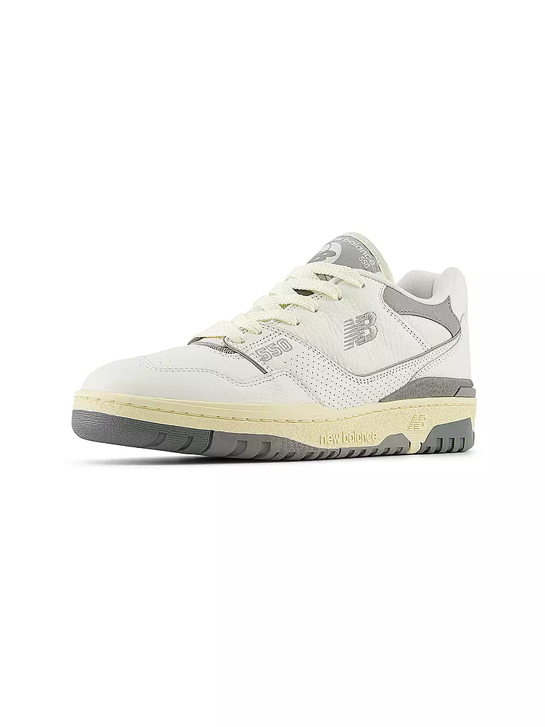 NEW BALANCE | Sneaker BB550
Marque : NEW BALANCE
Couleur : gris
Catégories : Mode, Homme

Matériau : Cuir, Textile
Motif : Logo
Style : Young Fashion, Casual
Hauteur du talon : Talon plat | 