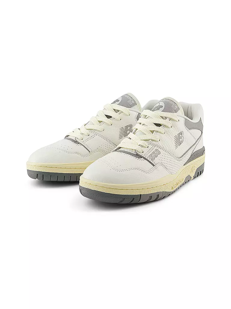 NEW BALANCE | Sneaker BB550
Marque : NEW BALANCE
Couleur : gris
Catégories : Mode, Homme

Matériau : Cuir, Textile
Motif : Logo
Style : Young Fashion, Casual
Hauteur du talon : Talon plat | 
