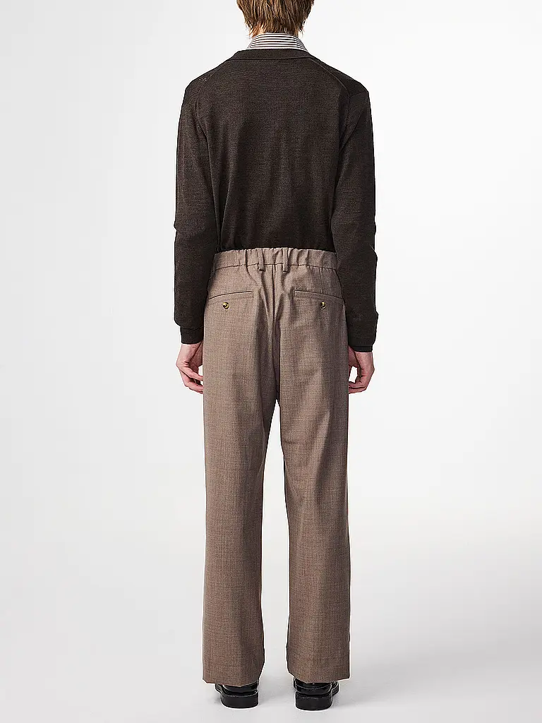 NN.07 | Chino KAY 1088 | Camel