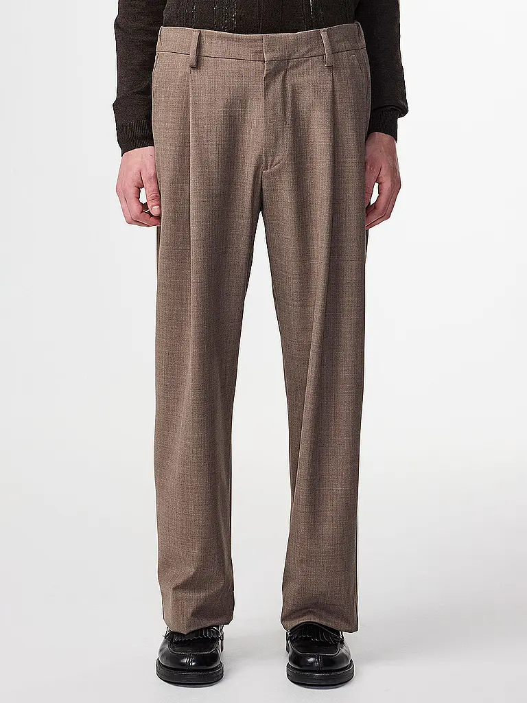 NN.07 | Chino KAY 1088 | Camel
