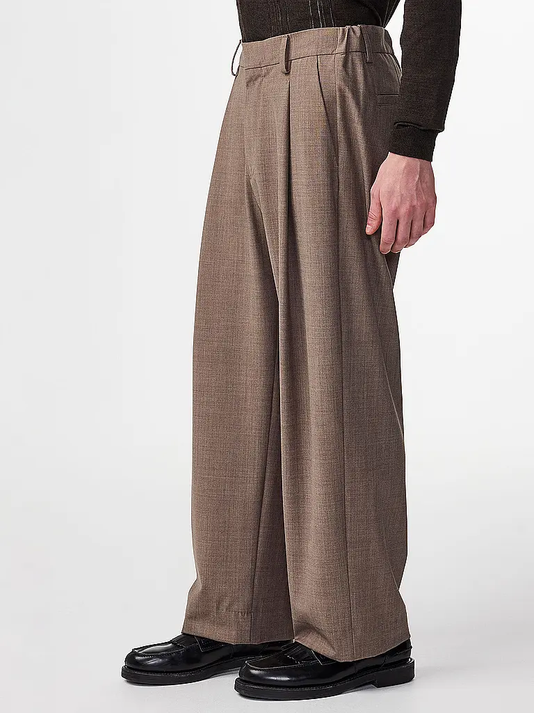 NN.07 | Chino KAY 1088 | Camel