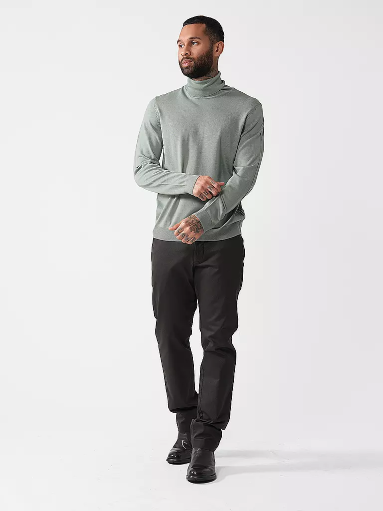 NN.07 | Chino THEO | Olive