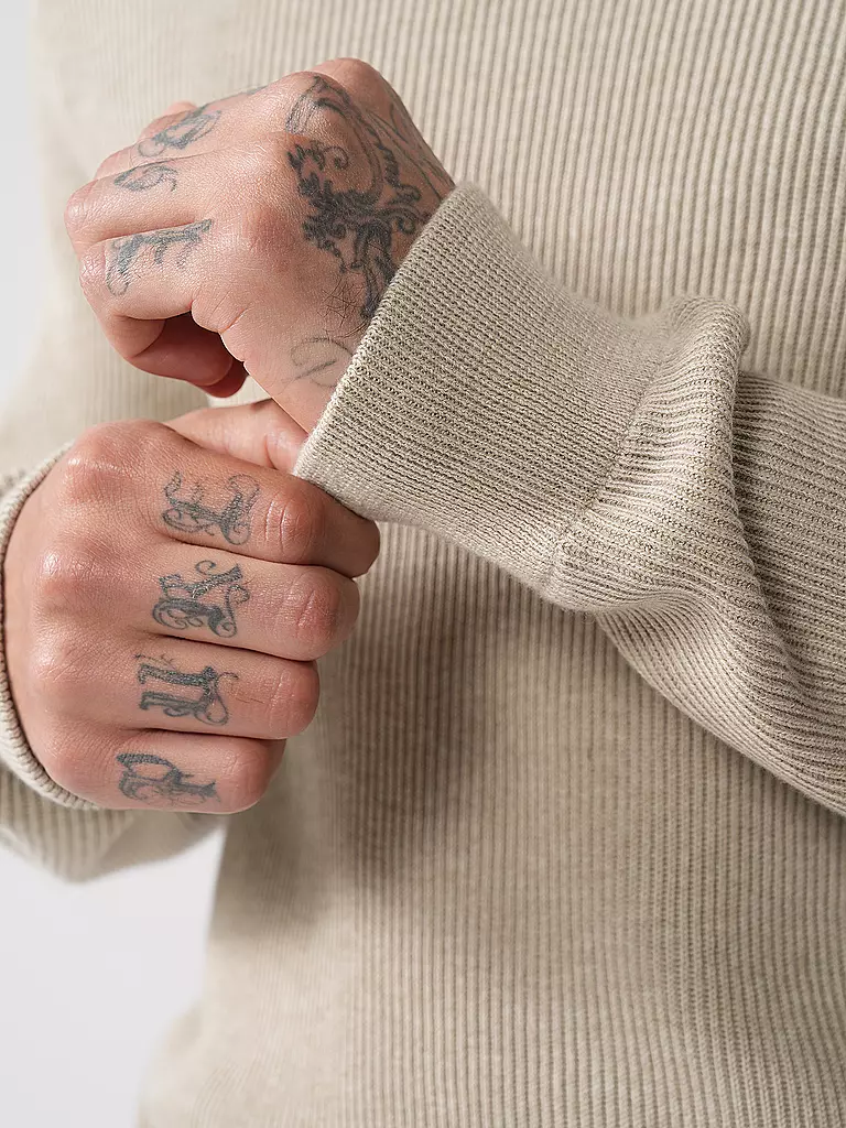 NN.07 | Pull KEVIN | beige