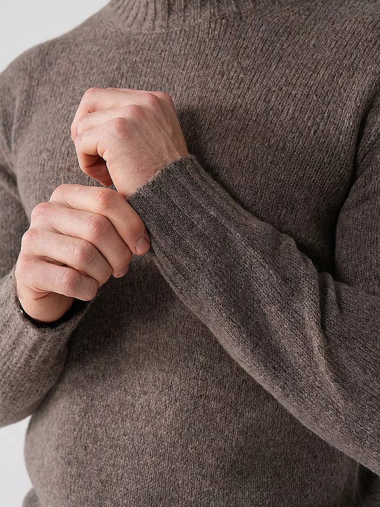 NN.07 | Pullover LEE | 