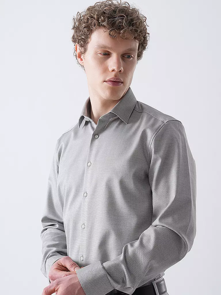 OLYMP LEVEL FIVE | Chemise Body Fit | olive