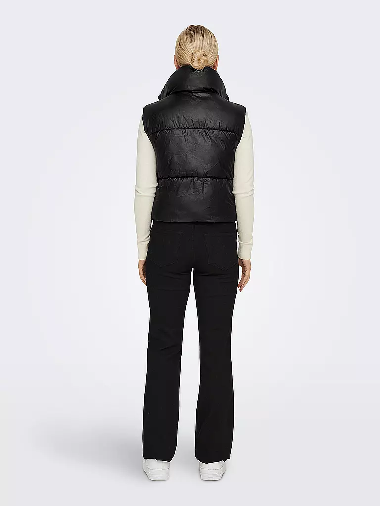 ONLY | Wendesteppgilet Cropped Fit ONLRICKY  | Noir