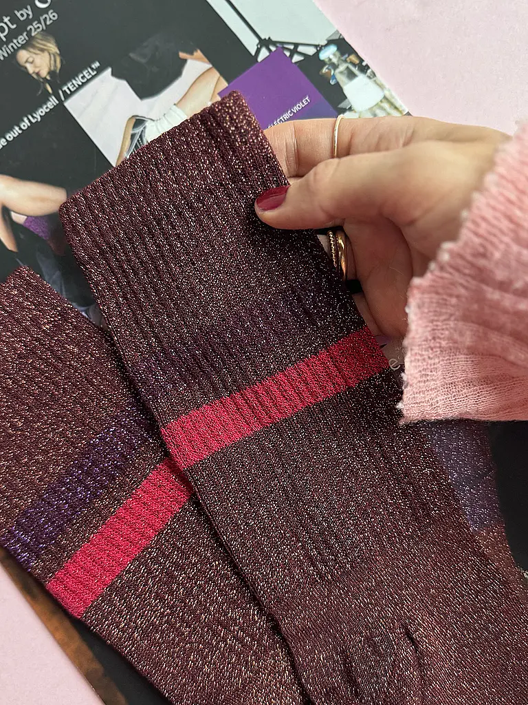 OOLEY | Socken ELECTRA LUNGO chilli red | Rouge