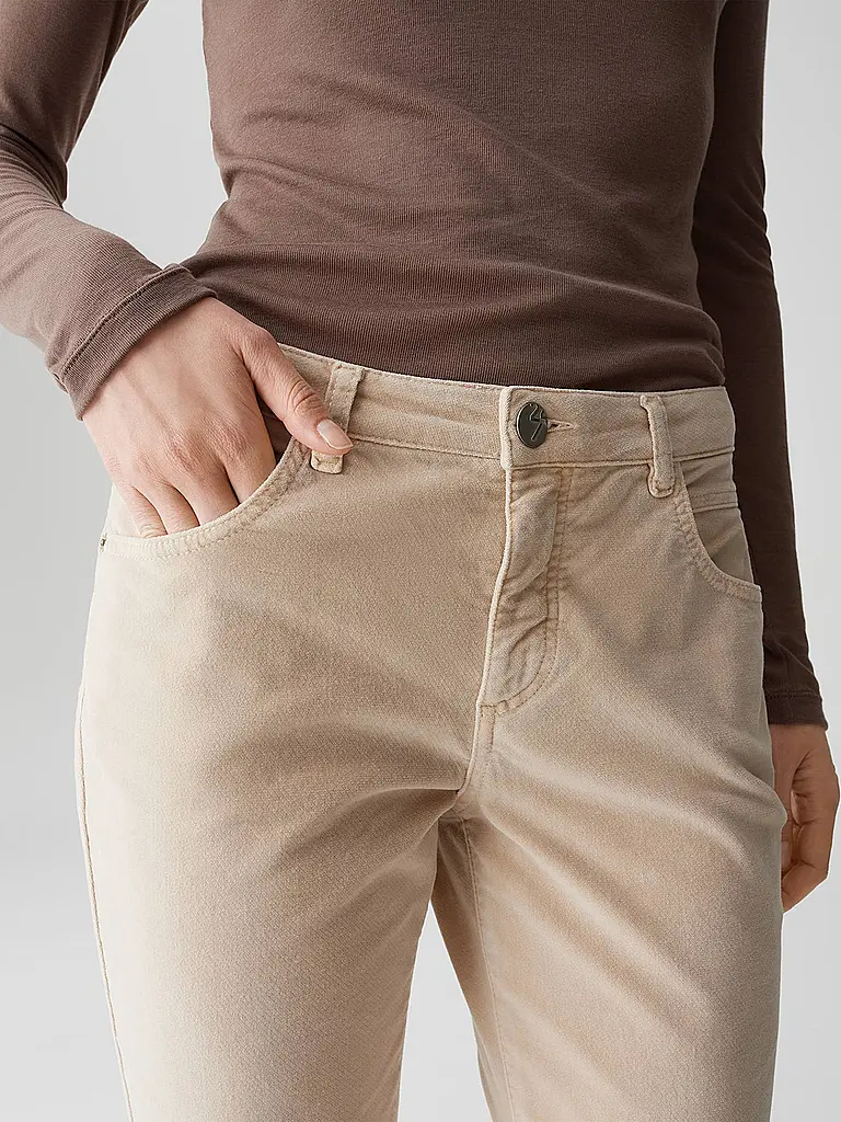 OPUS | Hose ELMA COZY
Marque : OPUS
Couleur : beige
Catégories : Mode,Femme
Matière : Coton,Stretch
Motif : Uni
Longueur (pantalons/jeans) : Longueur normale
Style : Pure
Hauteur de la taille : Taille moyenne
Détails : Poches latérales |