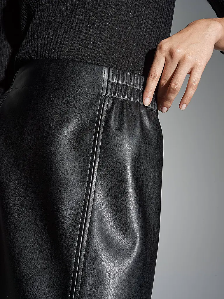 OPUS | Jupe aspect cuir ROGA | Noir