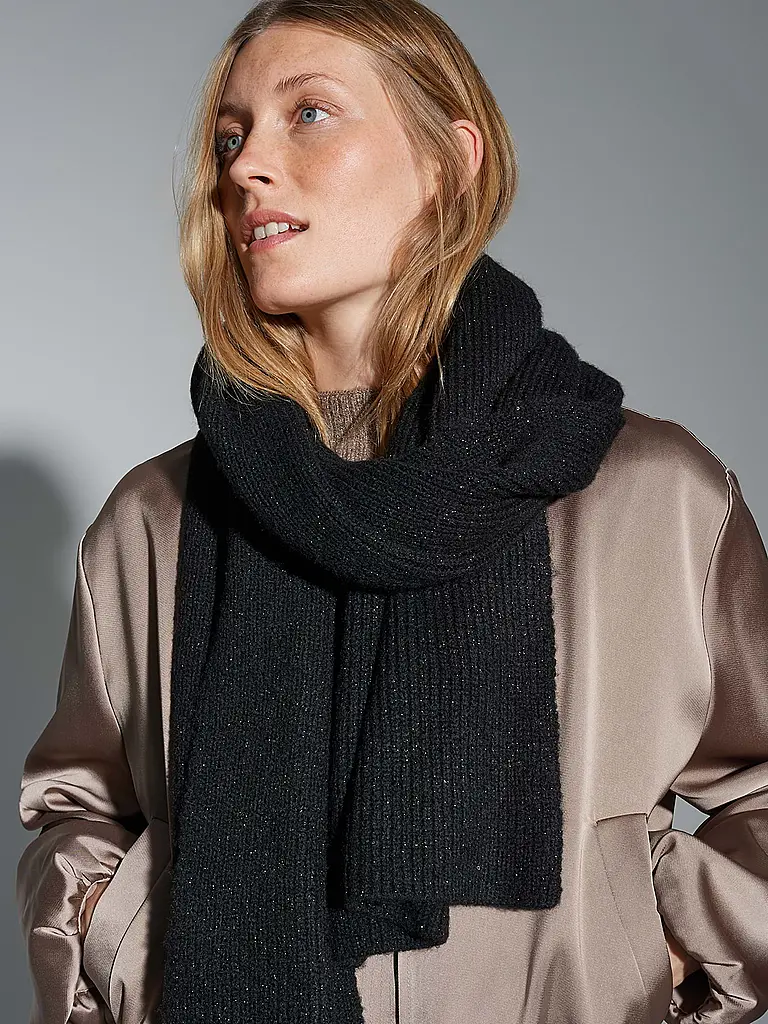 OPUS | Nom du produit: Schal ASHINY
Marque: OPUS
Couleur: noir
Catégories: Mode,Damen

Matériel: Polyester / Polyamide
Motif: Uni
Style: Pure | 