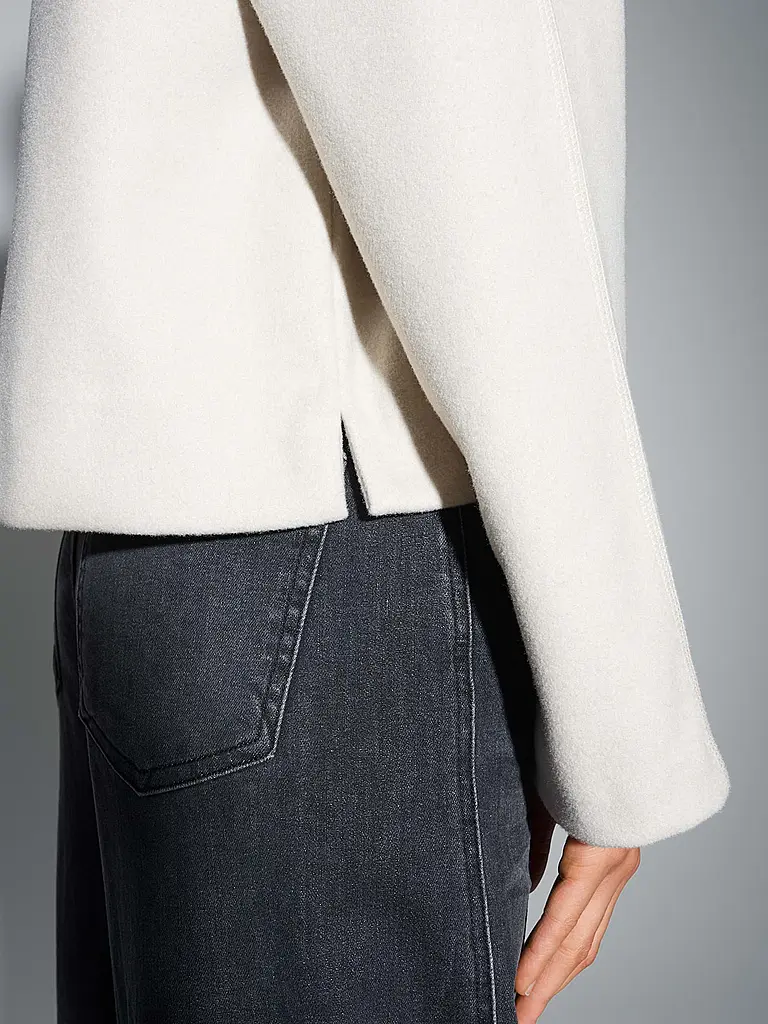 OPUS | Nom du produit: Sweat à capuche - Hoodie GUBEL
Marque: OPUS
Couleur: beige
Catégories: Mode,Femme
Longueur des manches: Manches longues
Matière: Molleton,Polyester / Polyamide,Viscose
Forme du col: Capuche
Motif: Uni
Coupe (vêtements d'extérieur): A |