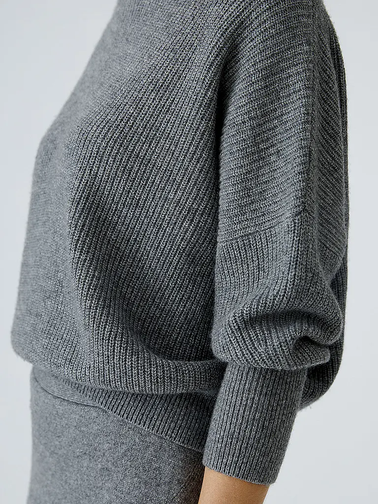OUÍ | Pull | 