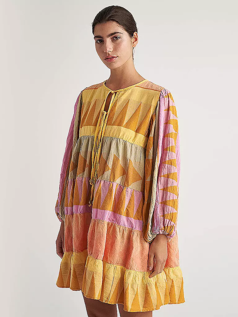 PEARL & CAVIAR | Kleid ZAKAR | Jaune