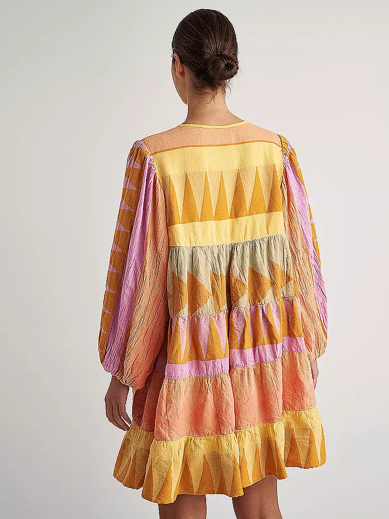 PEARL & CAVIAR | Kleid ZAKAR | Jaune