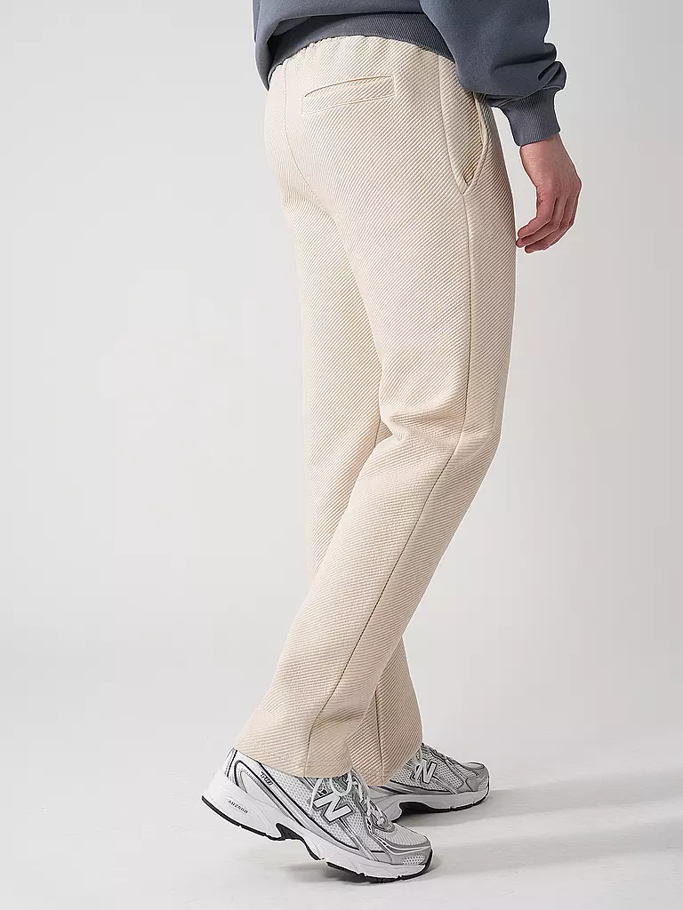 PEGADOR | Jogging VEAL | 