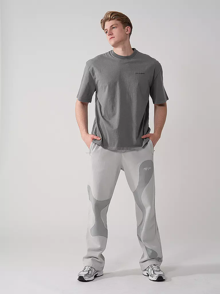 PEGADOR | T-shirt | grau
