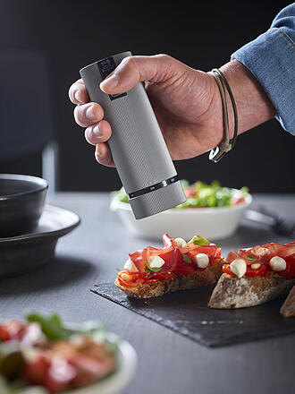 PEUGEOT | Set de moulins à sel et à poivre électriques rechargeables 15cm ELECTRIC-DUO LINE Carbon Alu