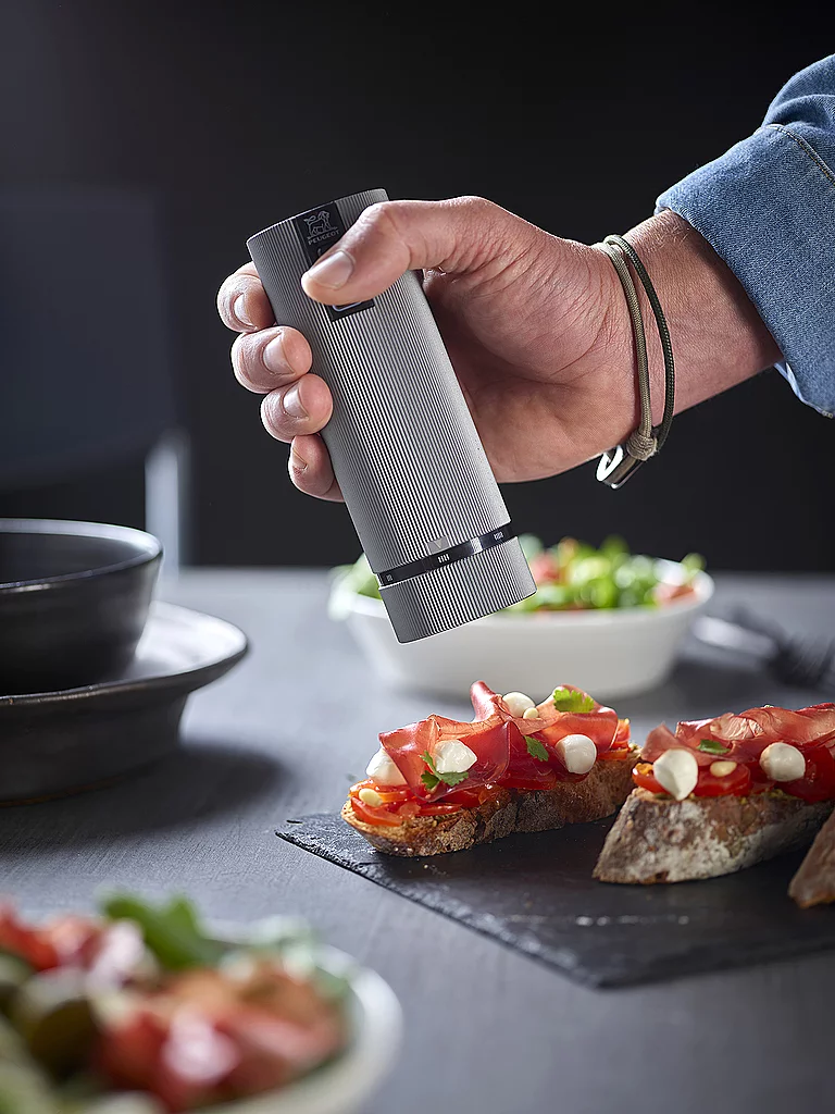 Peugeot Electric Line Pepper Mill Carbon Grey 15 cm 7