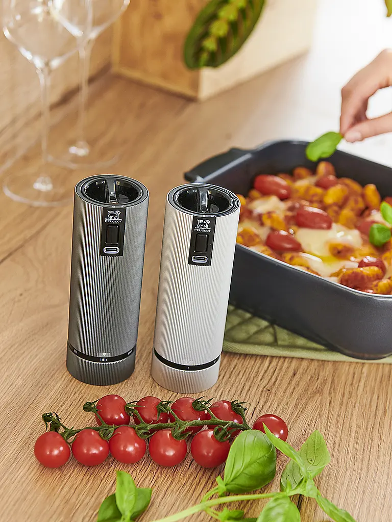 PEUGEOT | Set de moulins à sel et à poivre électriques rechargeables 15cm ELECTRIC-DUO LINE Carbon Alu | grau