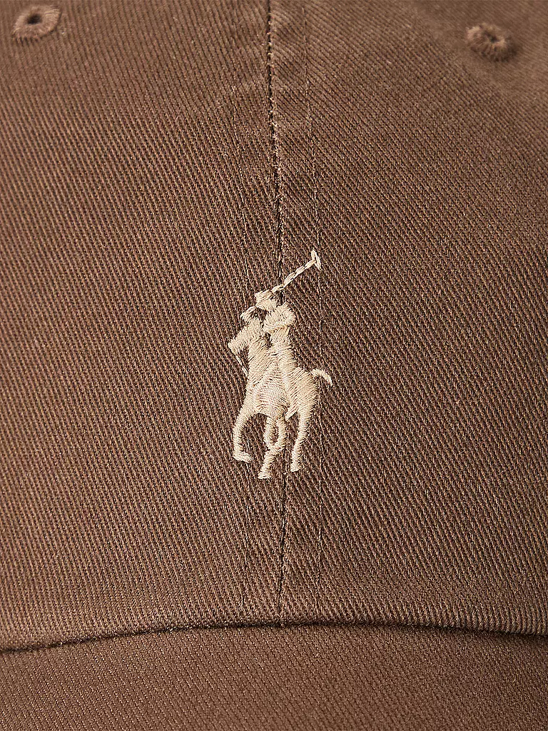 POLO RALPH LAUREN | Nom du produit: Casquette
Marque: POLO RALPH LAUREN
Couleur: marron
Catégories: Mode, Homme

Matériel: Coton, Twill
Motif: Uni
Style: Casual
Détails: Logo | Marron