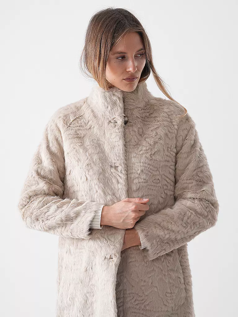 PRIDE TO BE | Manteau en fausse fourrure DINA | 