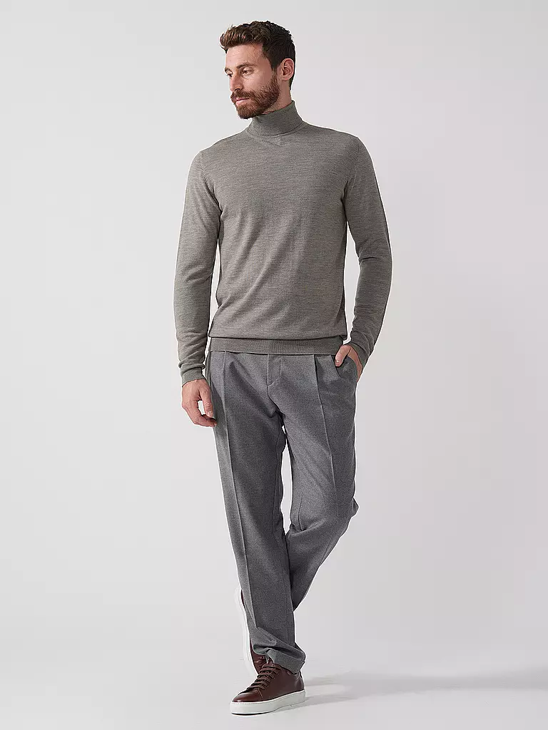 PROFUOMO | Pull à col roulé | beige
