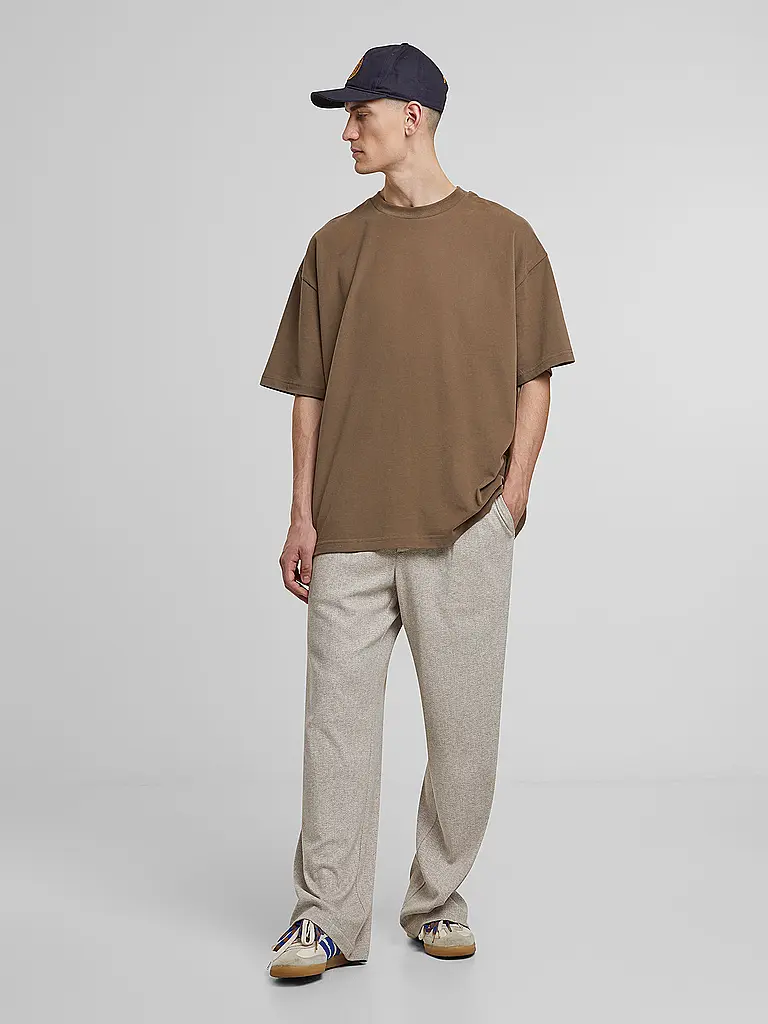 PROHIBITED | T-shirt Coupe Oversize | braun