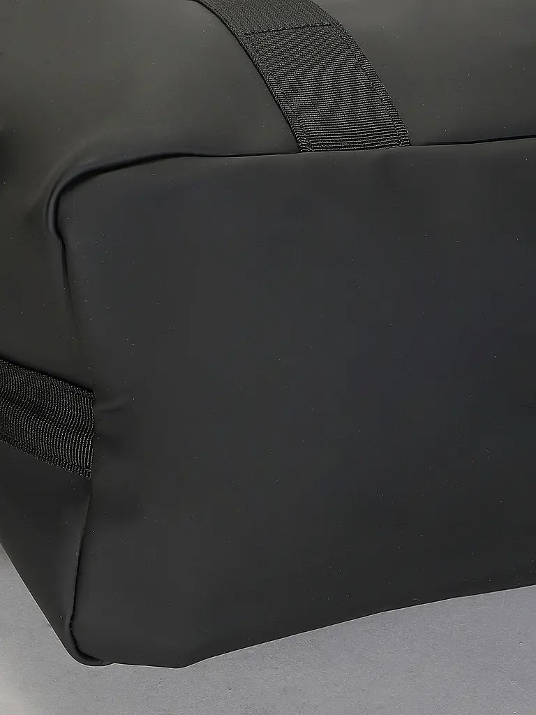 RAINS | Nom du produit : Ensemble 2 pièces Sac de voyage Weekender et Trousse de toilette | 