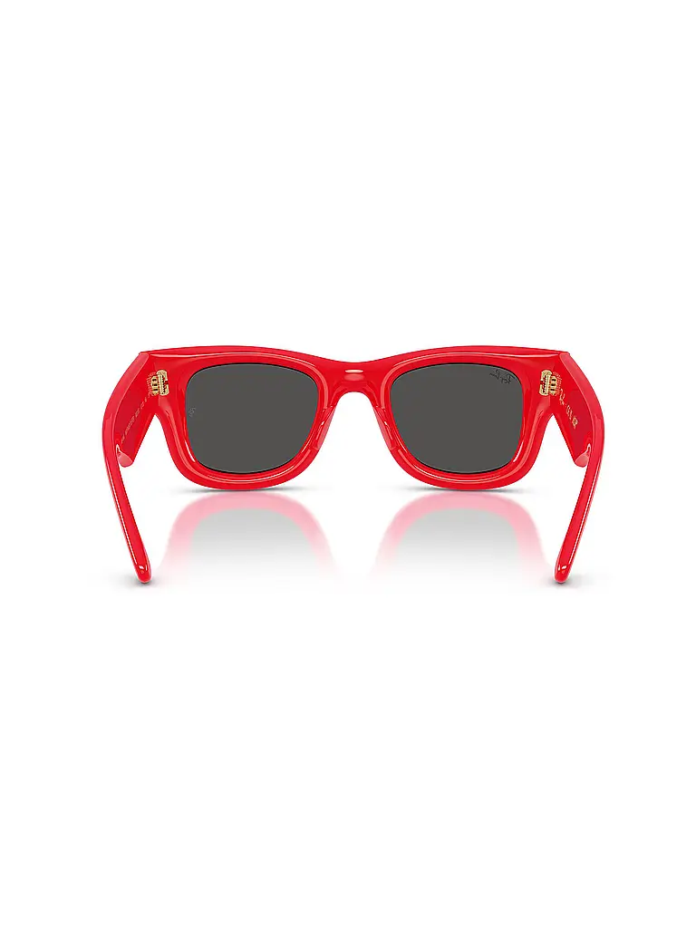 RAY BAN | Lunettes de soleil 0RB4940/50
Marque : RAY BAN
Couleur : rouge
Catégories : Mode, Femmes, Hommes

Matériau : Plastique | Rouge