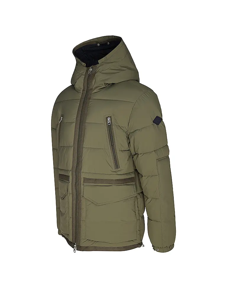 REPLAY | Produktname: Steppjacke
Marke: REPLAY
Farbe: olive
Kategorien: Mode,Herren

Ärmellänge: Langarm
Material: Polyester / Polyamid
Kragenform: Kapuze,Stehkragen
Musterung: Unifarben
Passform (Oberbekleidung): Regular
Stil: Glamour,Trend
Details: Eingrifftas | 