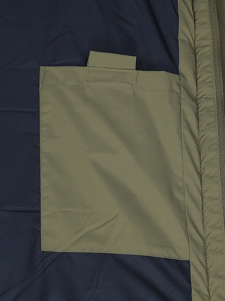 REPLAY | Produktname: Steppjacke
Marke: REPLAY
Farbe: olive
Kategorien: Mode,Herren

Ärmellänge: Langarm
Material: Polyester / Polyamid
Kragenform: Kapuze,Stehkragen
Musterung: Unifarben
Passform (Oberbekleidung): Regular
Stil: Glamour,Trend
Details: Eingrifftas | 