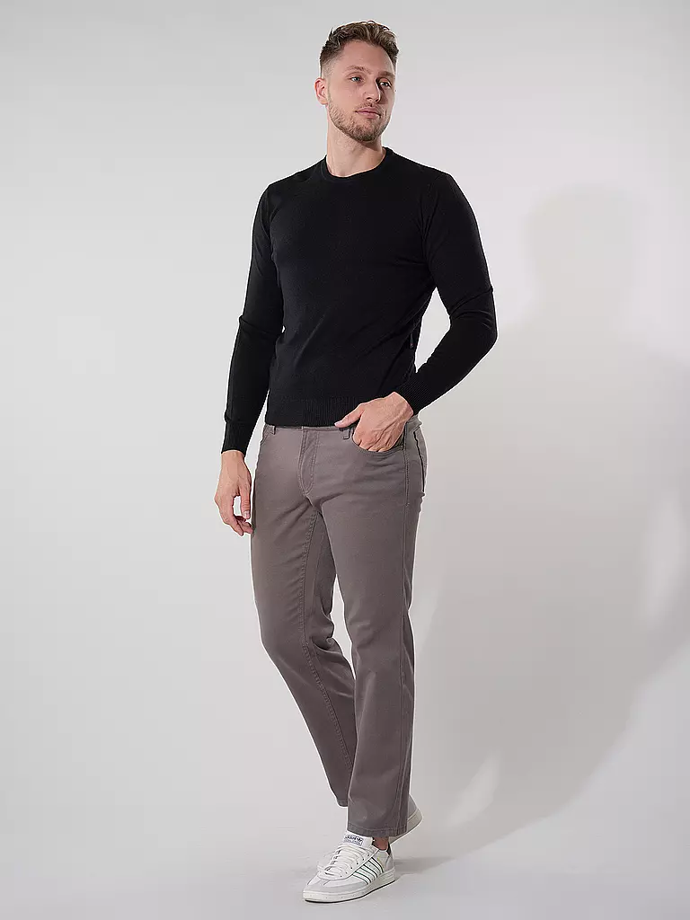 REPLAY | Pull | schwarz