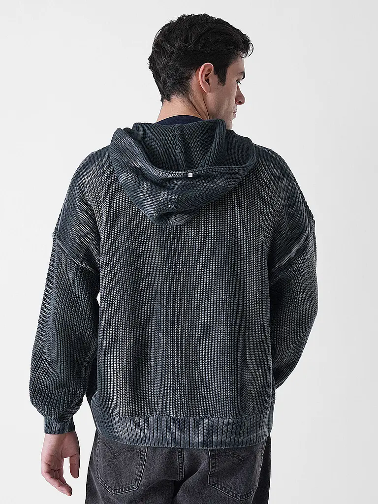 RETERNITY | Nom du produit: Gilet en tricot | 