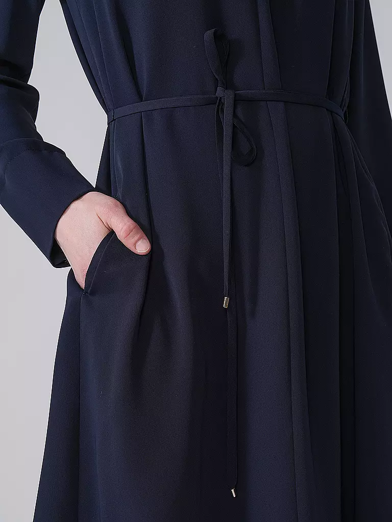 RIANI | Minikleid | blau