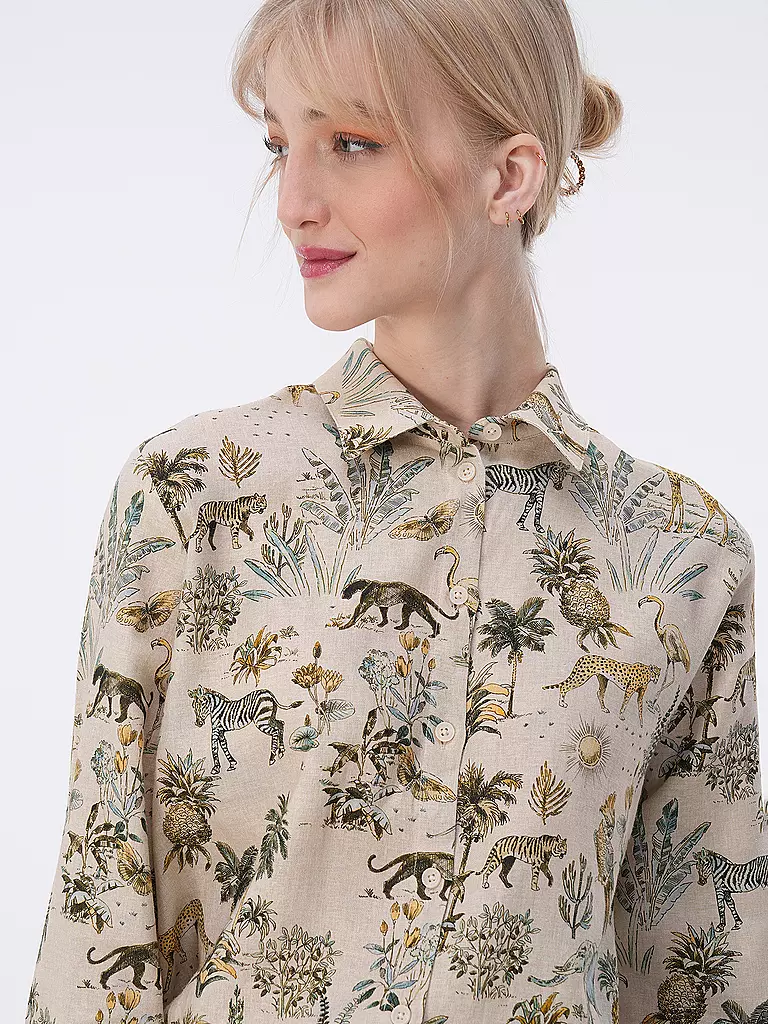 RIANI | Nom du produit: Blouse en lin
Marque: RIANI
Couleur: crème
Catégories: Mode,Femme
Tags: Grandes tailles

Longueur des manches: Manches longues
Matière: Lin
Forme du col: Col chemisier
Motif: Animal,Imprimé
Coupe (vêtement d'extérieur): Regular
Style | Crème