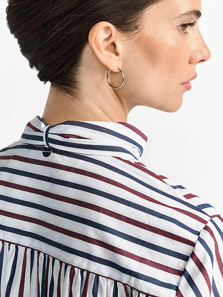 RICH & ROYAL | Blouse

Marque : RICH & ROYAL
Couleur : blanc
Catégories : Mode, Femme
Tags : Conseil mode

Longueur des manches : Manches longues
Matière : Coton
Forme du col : Col chemisier
Motif : Rayures
Coupe (vêtements d'extérieur) : Regular
Style : Glamour
Dé | 