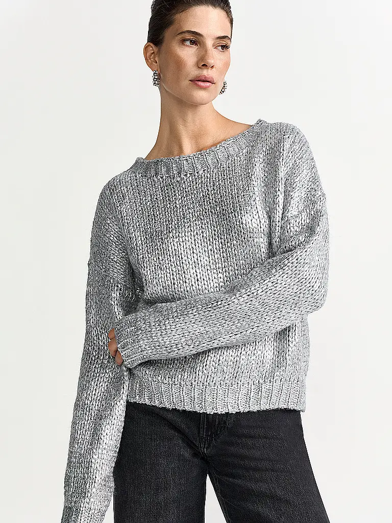 RICH & ROYAL | Pull |