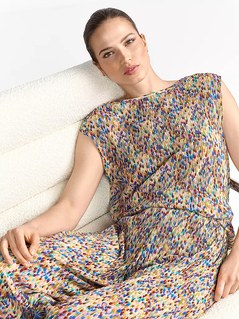 RICH & ROYAL | Top | 