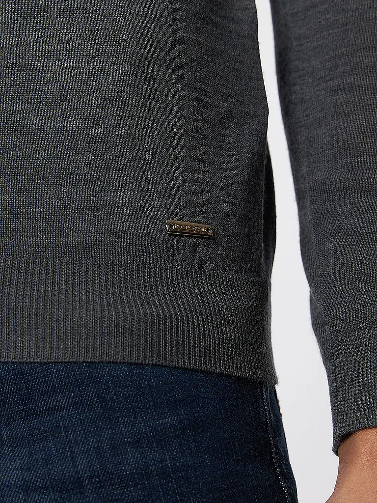 ROY ROBSON | Pull | 