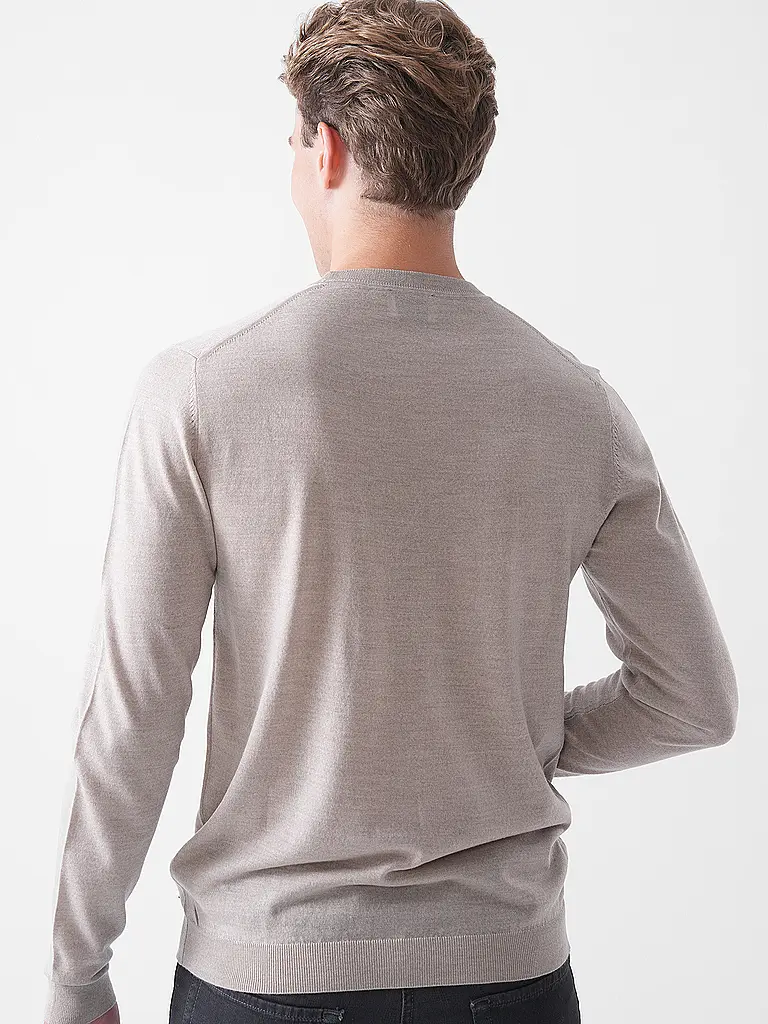 ROY ROBSON | Pull | 